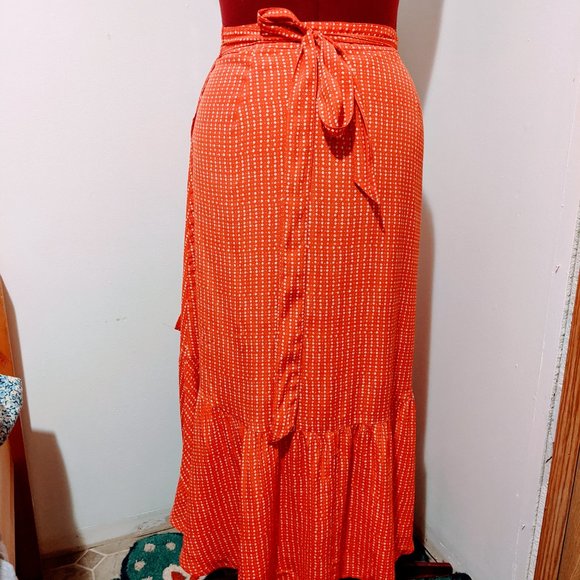 GAP Red and White A-Line Midi Skirt with Ruffled High-Low Hem - Picture 3 of 8